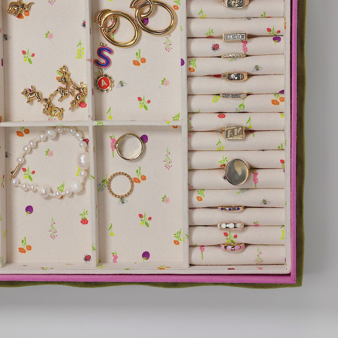 Scalloped Floret Jewelry Box